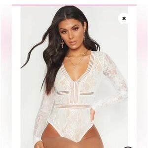 NaaNaa White Lace Bodysuit Long Sleeve Plunge | NWT Women’s Size US 4